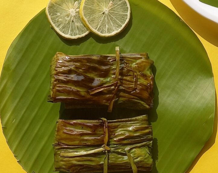 fish fry in banana leaf scaled 958x575
